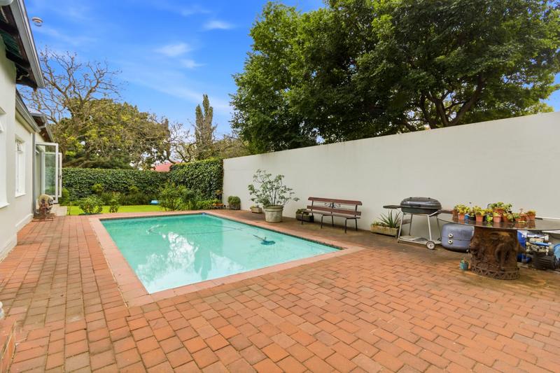 5 Bedroom Property for Sale in Brooklyn Gauteng