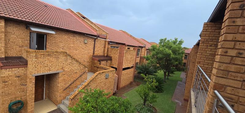 2 Bedroom Property for Sale in Willow Park Manor Gauteng