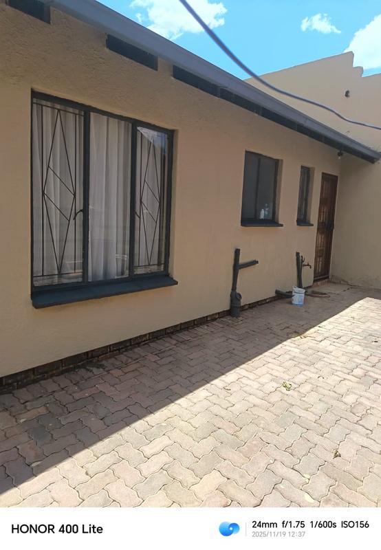 2 Bedroom Property for Sale in Sebokeng Zone 17 Gauteng