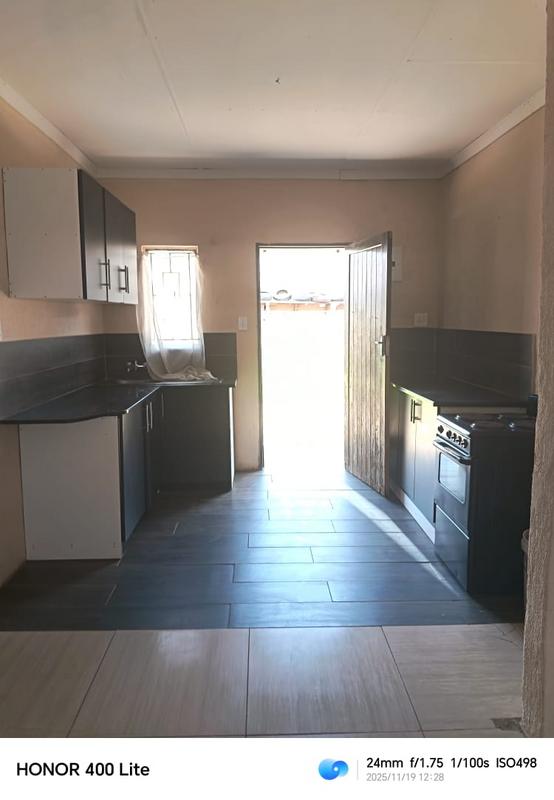 2 Bedroom Property for Sale in Sebokeng Zone 17 Gauteng