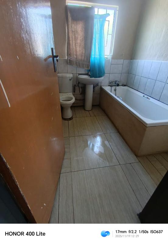 2 Bedroom Property for Sale in Sebokeng Zone 17 Gauteng