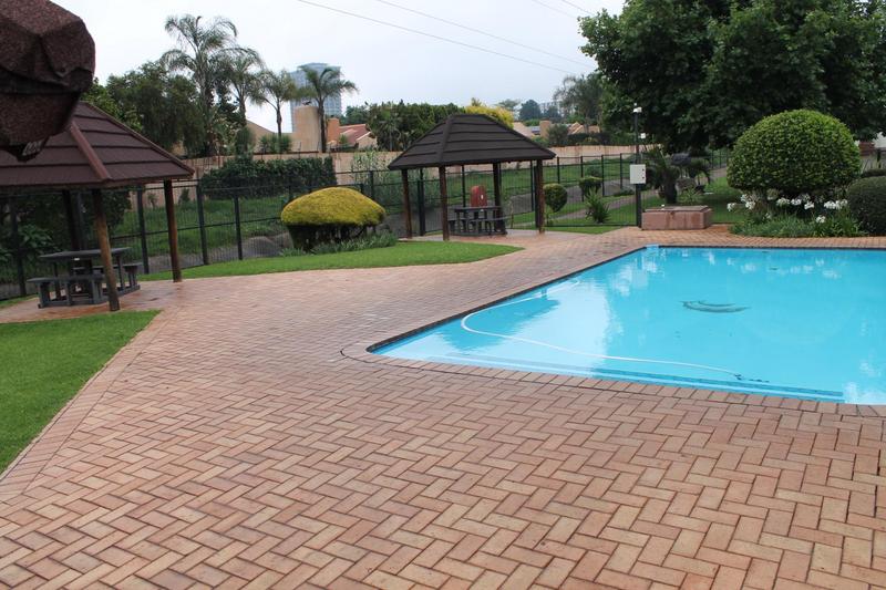 1 Bedroom Property for Sale in Bedford Gardens Gauteng