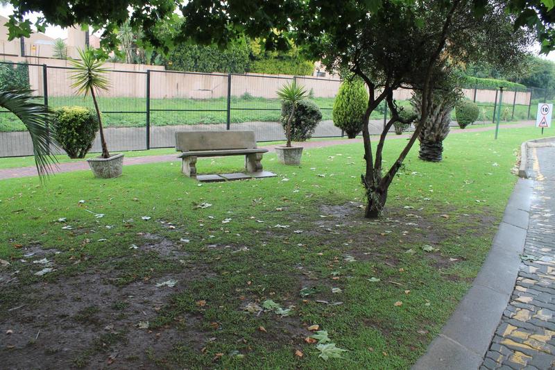 1 Bedroom Property for Sale in Bedford Gardens Gauteng