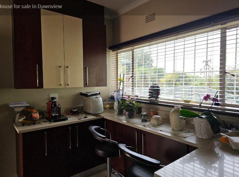 To Let 4 Bedroom Property for Rent in Dawnview Gauteng