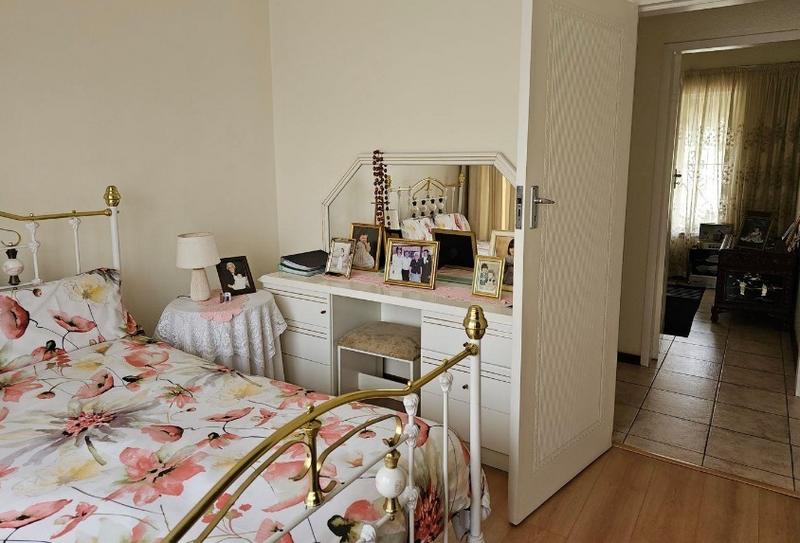 To Let 4 Bedroom Property for Rent in Dawnview Gauteng