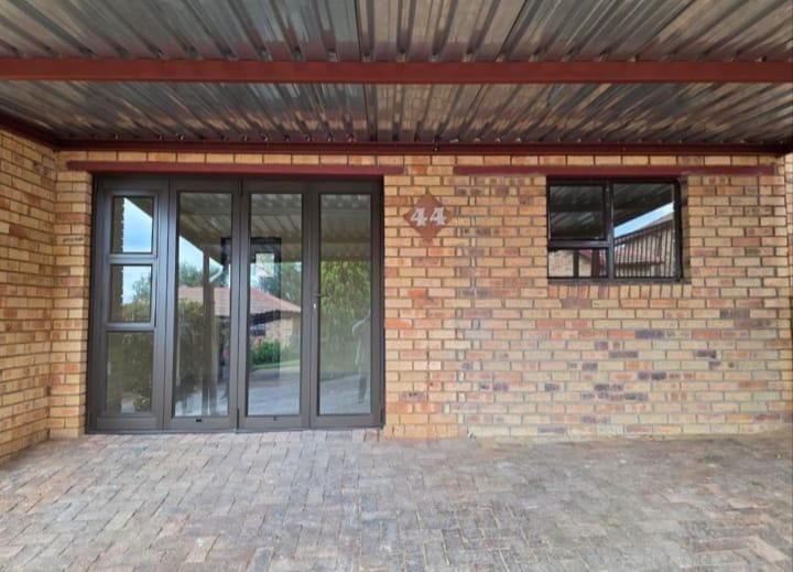 To Let 4 Bedroom Property for Rent in Alberton Gauteng
