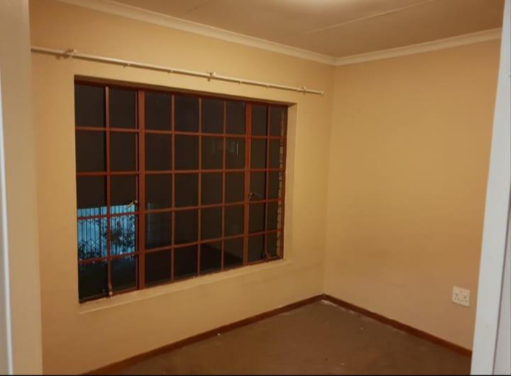 To Let 4 Bedroom Property for Rent in Alberton Gauteng