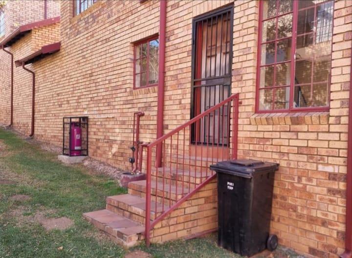 To Let 4 Bedroom Property for Rent in Alberton Gauteng