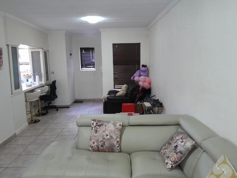 2 Bedroom Property for Sale in Bedford Gardens Gauteng