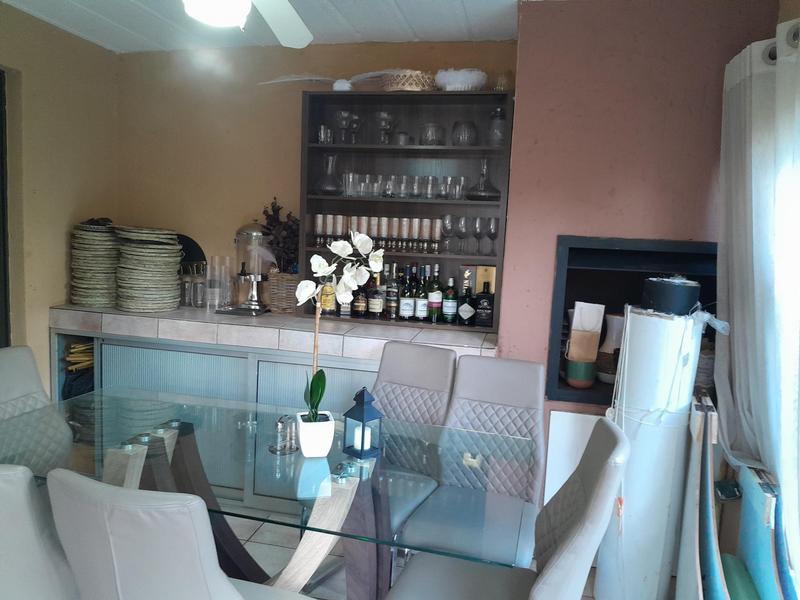 2 Bedroom Property for Sale in Bedford Gardens Gauteng