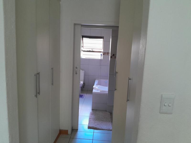 2 Bedroom Property for Sale in Bedford Gardens Gauteng