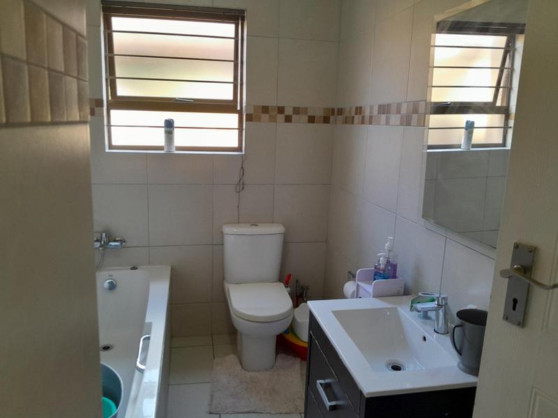 2 Bedroom Property for Sale in Bedford Gardens Gauteng