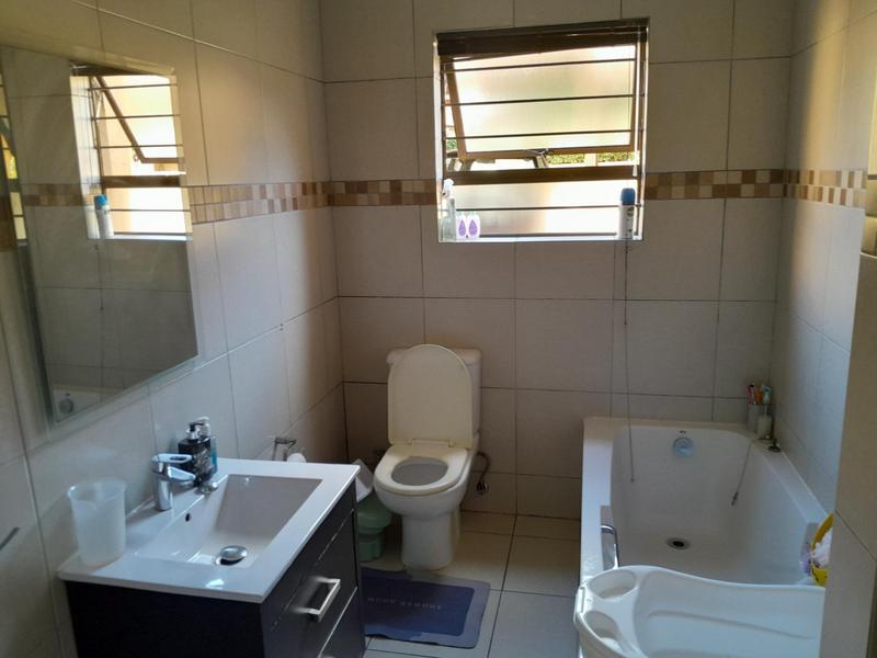 2 Bedroom Property for Sale in Bedford Gardens Gauteng