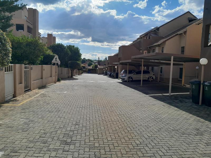 2 Bedroom Property for Sale in Bedford Gardens Gauteng