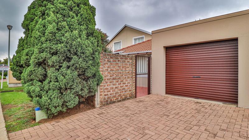2 Bedroom Property for Sale in Eden Glen Gauteng