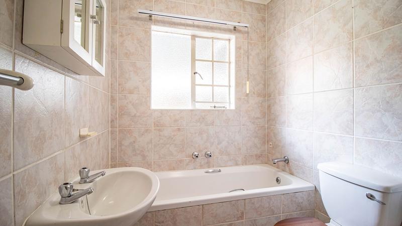 2 Bedroom Property for Sale in Eden Glen Gauteng