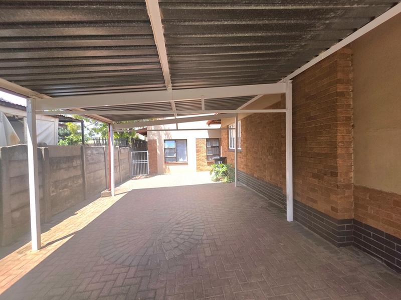 4 Bedroom Property for Sale in Parkdene Gauteng