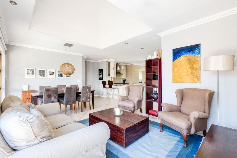 To Let 3 Bedroom Property for Rent in Beverley Gauteng