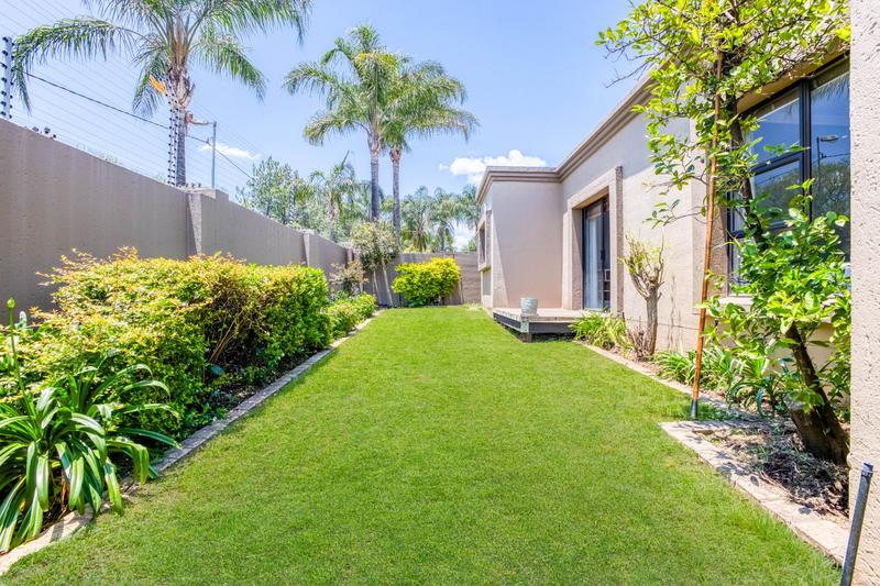 To Let 3 Bedroom Property for Rent in Beverley Gauteng