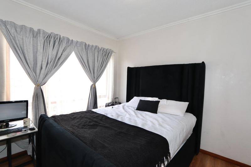 To Let 1 Bedroom Property for Rent in Lonehill Gauteng