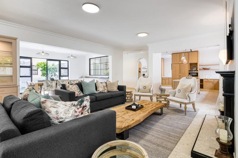 5 Bedroom Property for Sale in Dainfern Golf Estate Gauteng