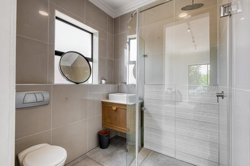 5 Bedroom Property for Sale in Dainfern Golf Estate Gauteng