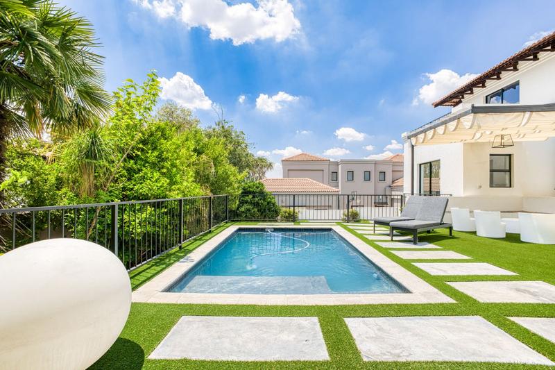 5 Bedroom Property for Sale in Dainfern Golf Estate Gauteng