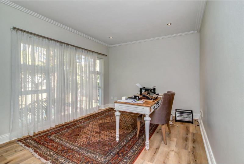 5 Bedroom Property for Sale in Dainfern Valley Gauteng