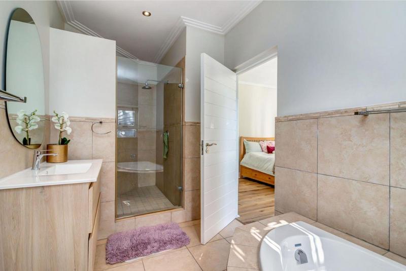 5 Bedroom Property for Sale in Dainfern Valley Gauteng