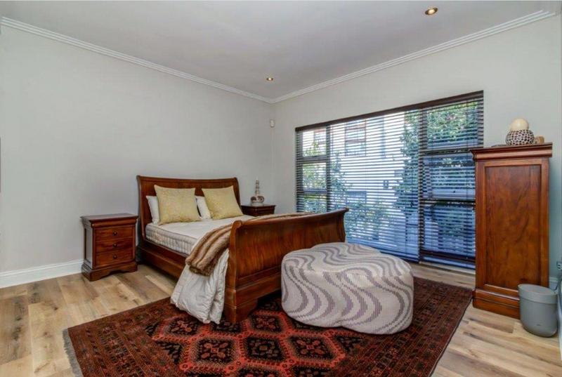 5 Bedroom Property for Sale in Dainfern Valley Gauteng