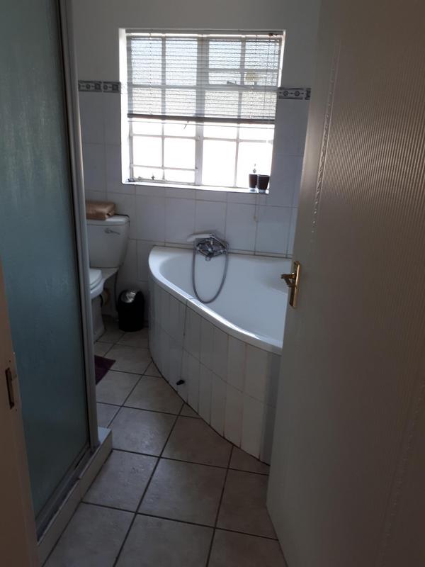 2 Bedroom Property for Sale in Wierda Park Gauteng