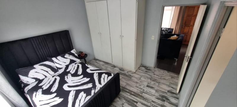 1 Bedroom Property for Sale in Hennopspark Gauteng