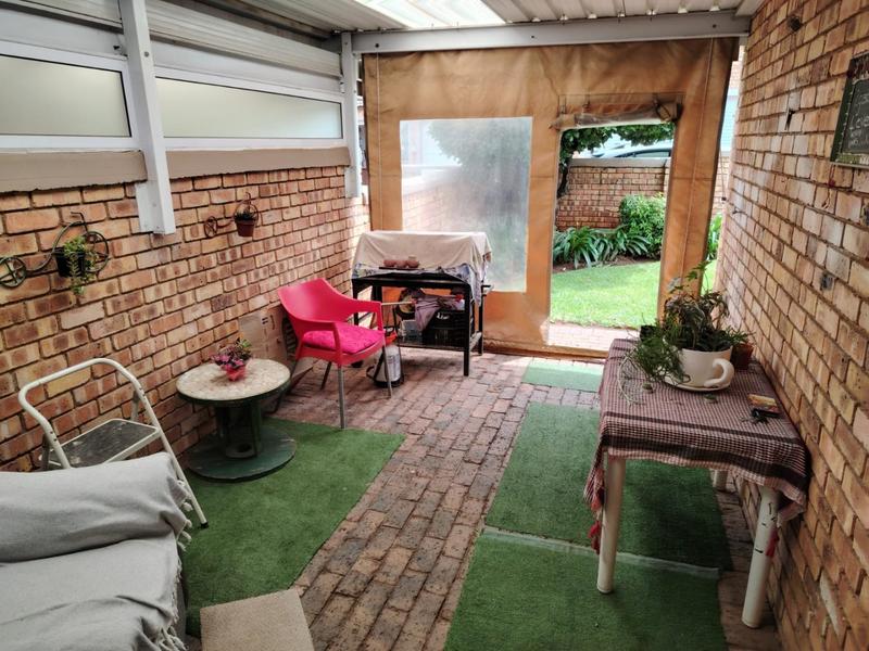 To Let 3 Bedroom Property for Rent in Allens Nek Gauteng