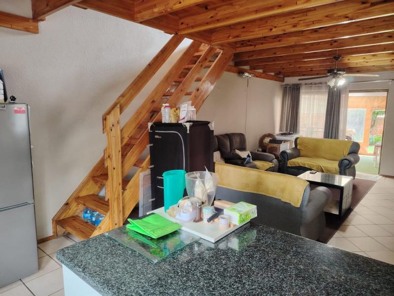 To Let 3 Bedroom Property for Rent in Allens Nek Gauteng