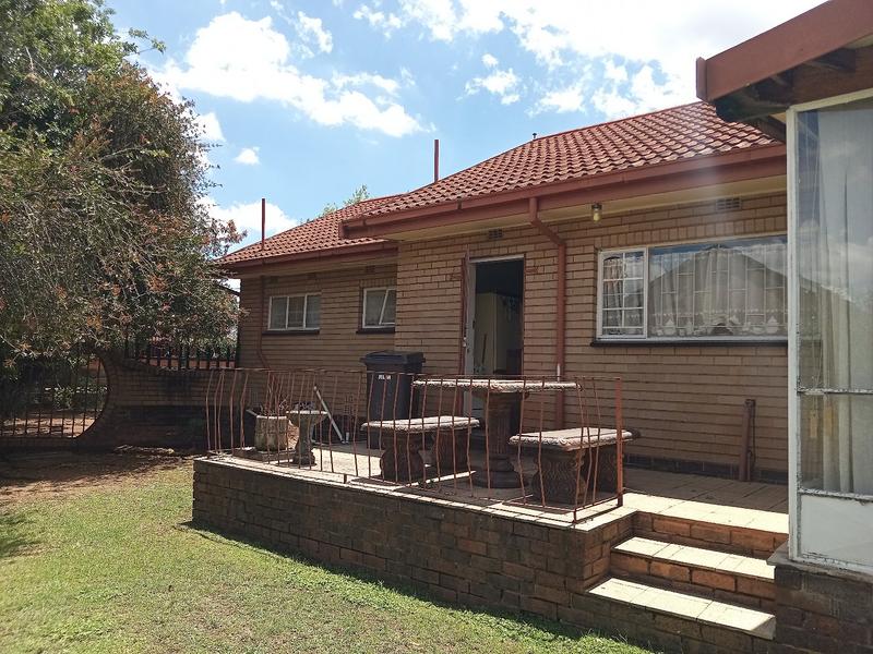 4 Bedroom Property for Sale in Greenhills Gauteng