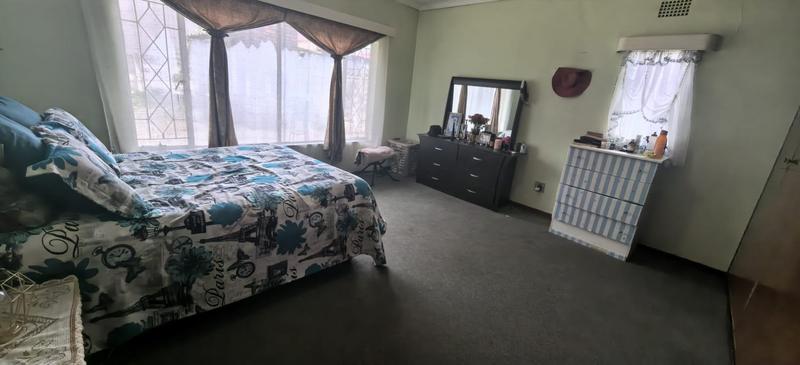 4 Bedroom Property for Sale in Witpoortjie Gauteng