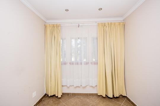 4 Bedroom Property for Sale in Van Riebeeck Park Gauteng