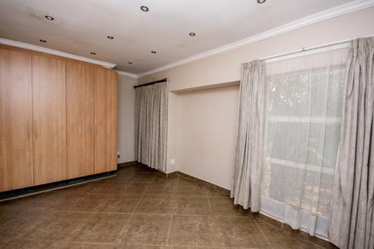 4 Bedroom Property for Sale in Van Riebeeck Park Gauteng