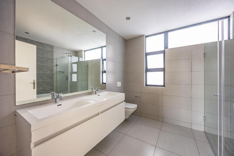 3 Bedroom Property for Sale in Waterkloof Ridge Gauteng