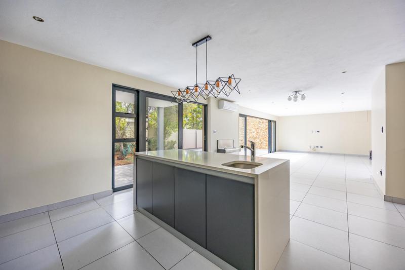 3 Bedroom Property for Sale in Waterkloof Ridge Gauteng