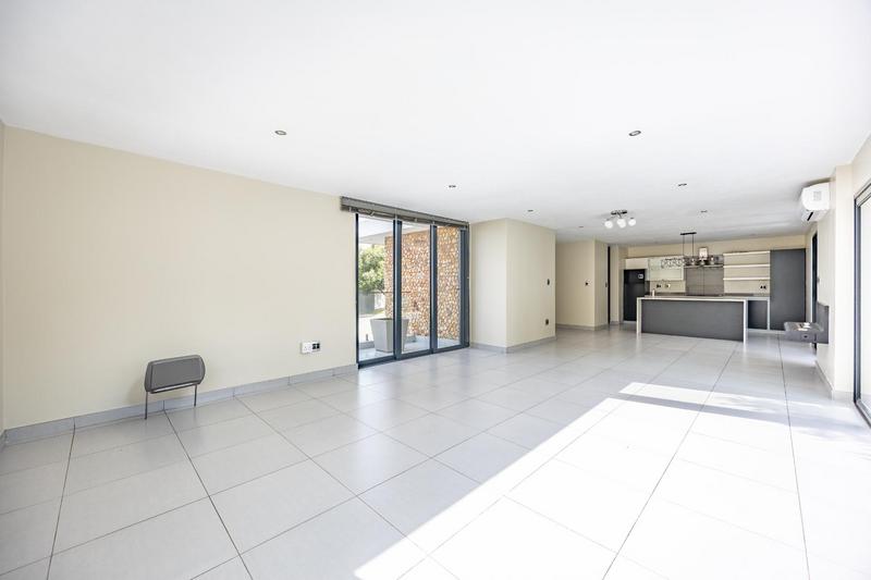 3 Bedroom Property for Sale in Waterkloof Ridge Gauteng