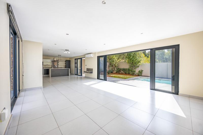 3 Bedroom Property for Sale in Waterkloof Ridge Gauteng