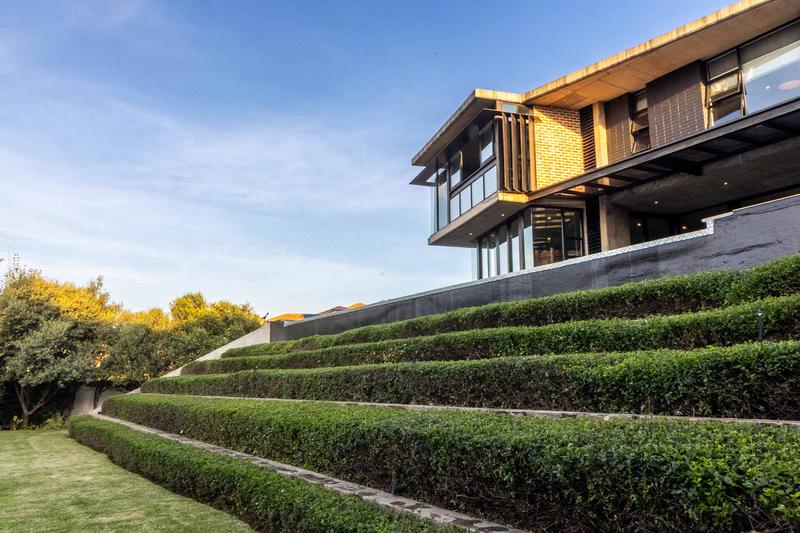 5 Bedroom Property for Sale in Waterkloof Ridge Gauteng