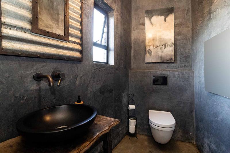 5 Bedroom Property for Sale in Waterkloof Ridge Gauteng