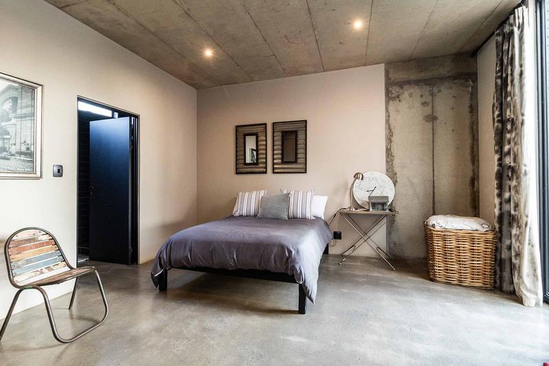 5 Bedroom Property for Sale in Waterkloof Ridge Gauteng