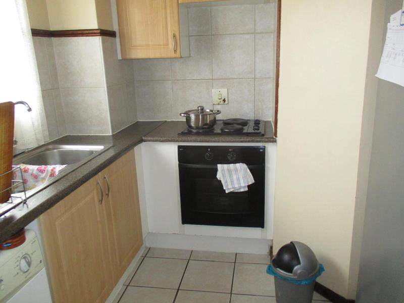 To Let 2 Bedroom Property for Rent in Die Hoewes Gauteng