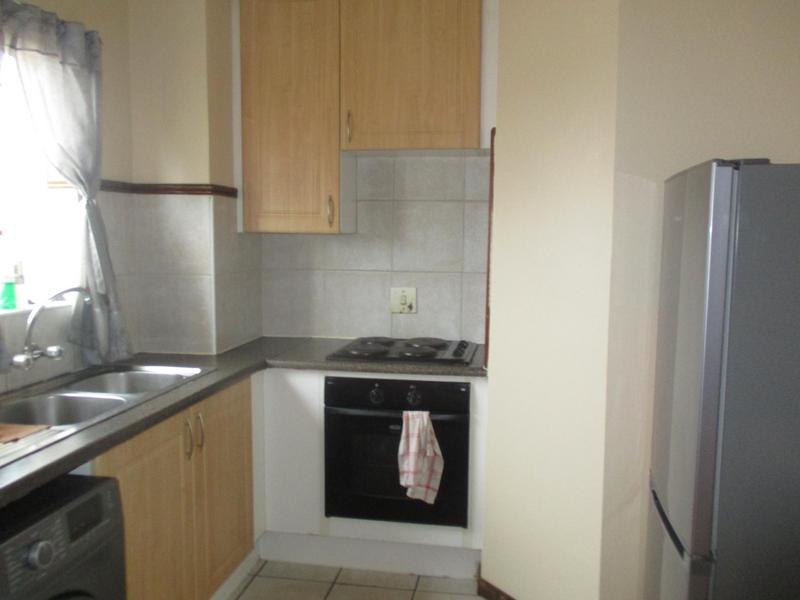 To Let 2 Bedroom Property for Rent in Die Hoewes Gauteng