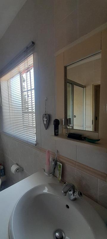 2 Bedroom Property for Sale in Thatchfield Gauteng