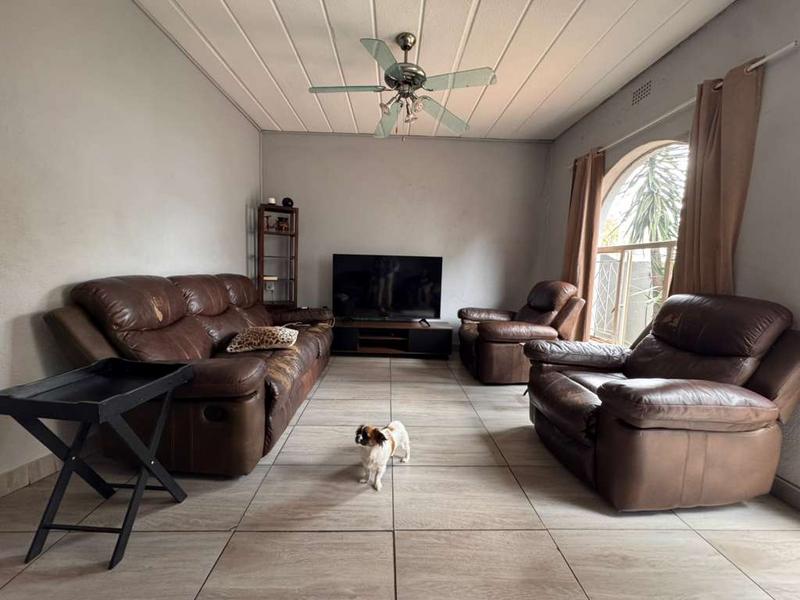 3 Bedroom Property for Sale in Verwoerdpark Gauteng