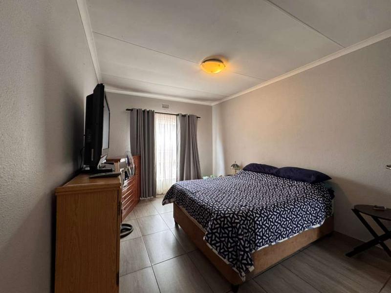3 Bedroom Property for Sale in Verwoerdpark Gauteng